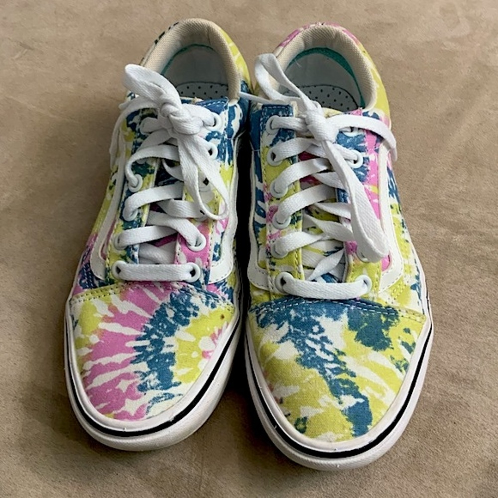 Vans women floral sneaker size 6.5